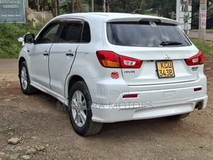 Mitsubishi RVR 2.0 2012 White