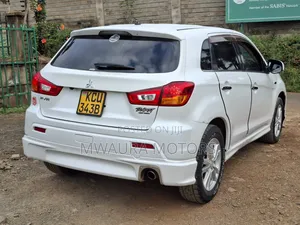 Mitsubishi RVR 2.0 2012 White