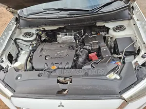 Mitsubishi RVR 2.0 2012 White