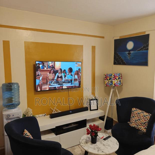 Studio $ One-Bedroom Airbnbs - thumbnail 3