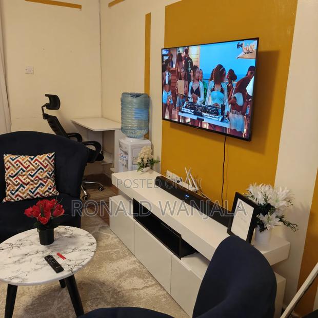 Studio $ One-Bedroom Airbnbs - thumbnail 4