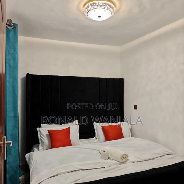 Studio $ One-Bedroom Airbnbs - thumbnail 8