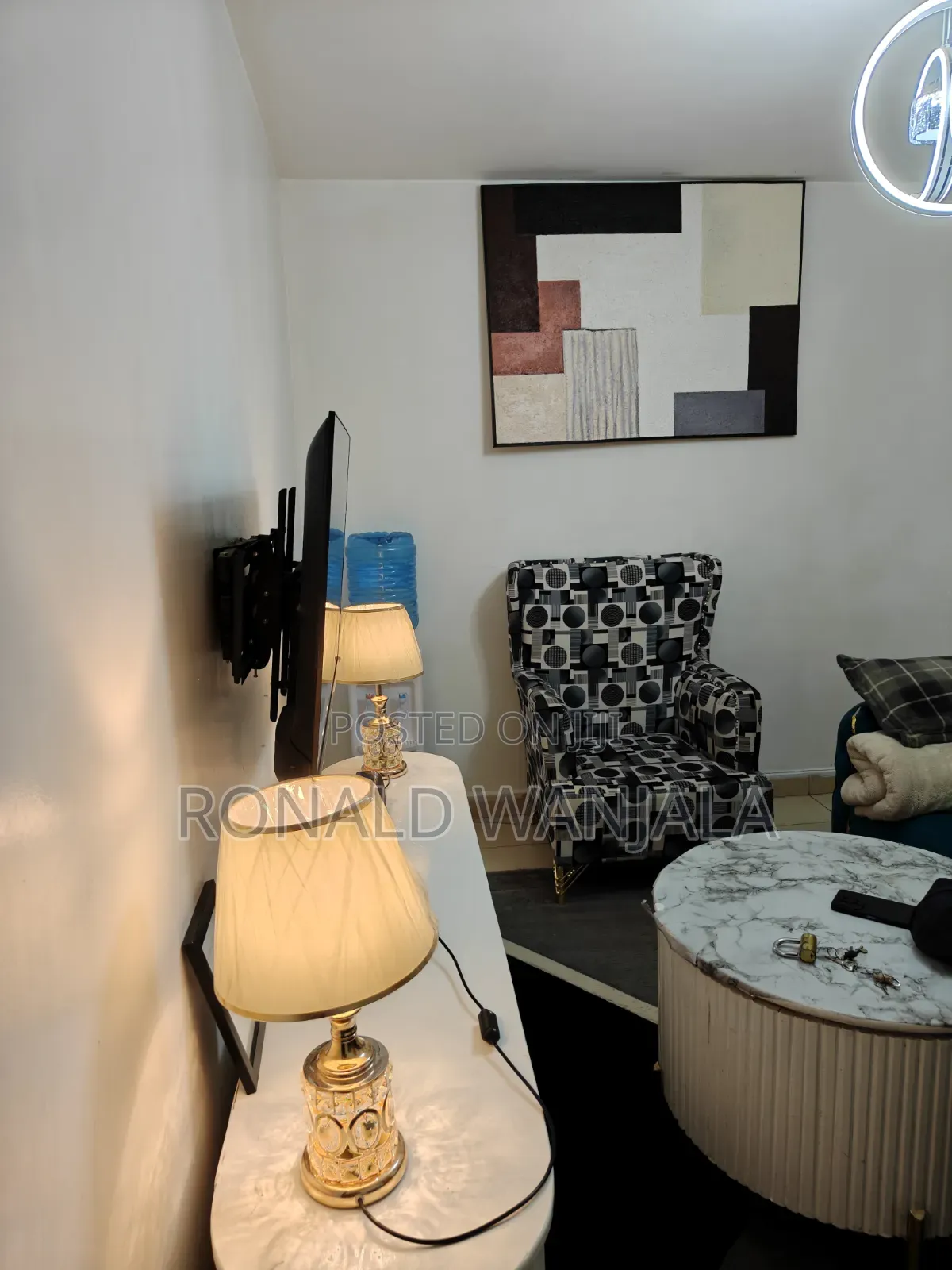 Studio $ One-Bedroom Airbnbs