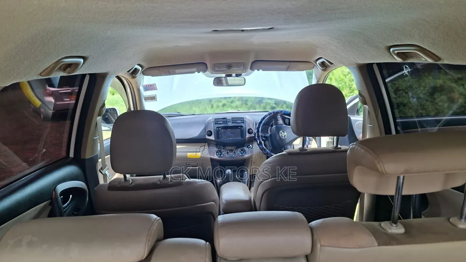 Toyota Vanguard 2012 White