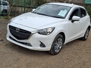 Mazda Demio 2018 White