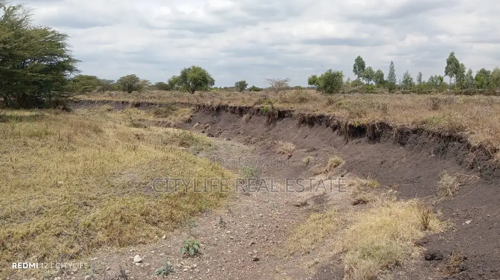 Kitengela 2.5km From Kag University 10 Acres