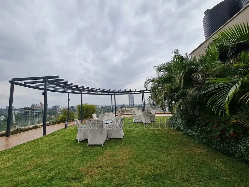 4bdrm Duplex in Riverside Drive for rent