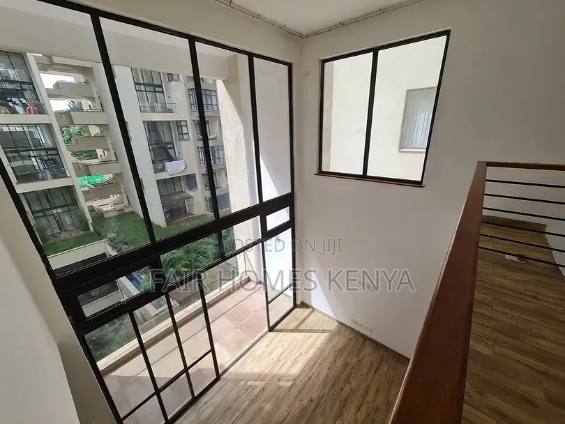 4bdrm Duplex in Riverside Drive for rent