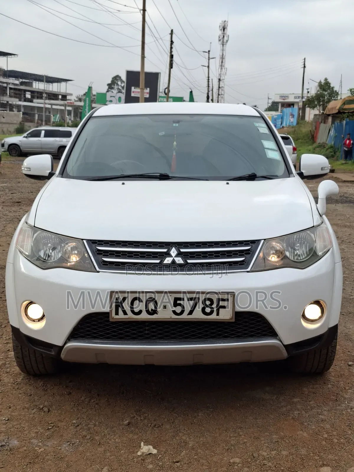 Mitsubishi Outlander SE 2010 Pearl