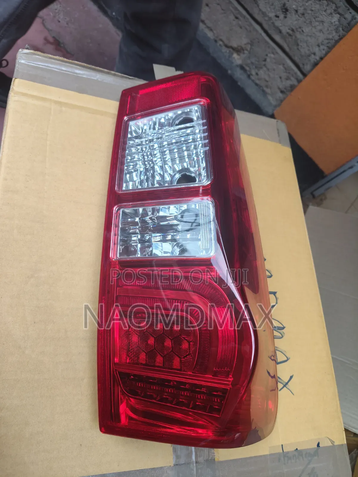 Tail Lights Isuzu Dmax 4jk1 2018