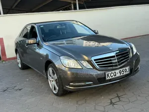 Mercedes-Benz E250 2013 Silver
