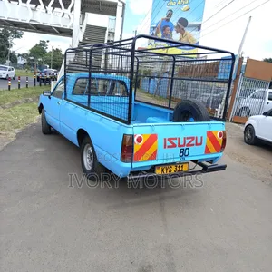 Isuzu D-MAX 2002 Blue