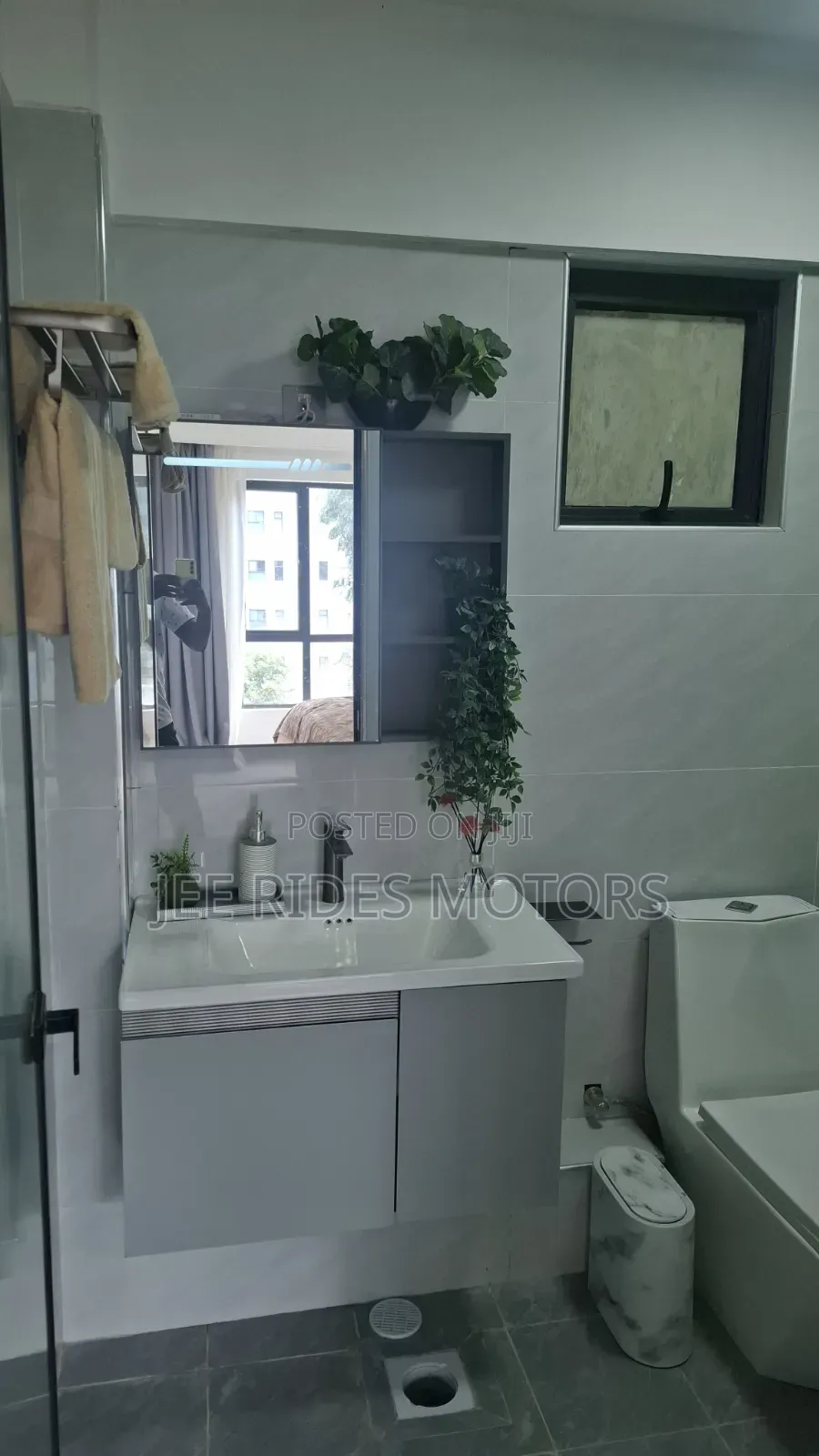 2bdrm Apartment in Versailles, Nairobi Central for sale