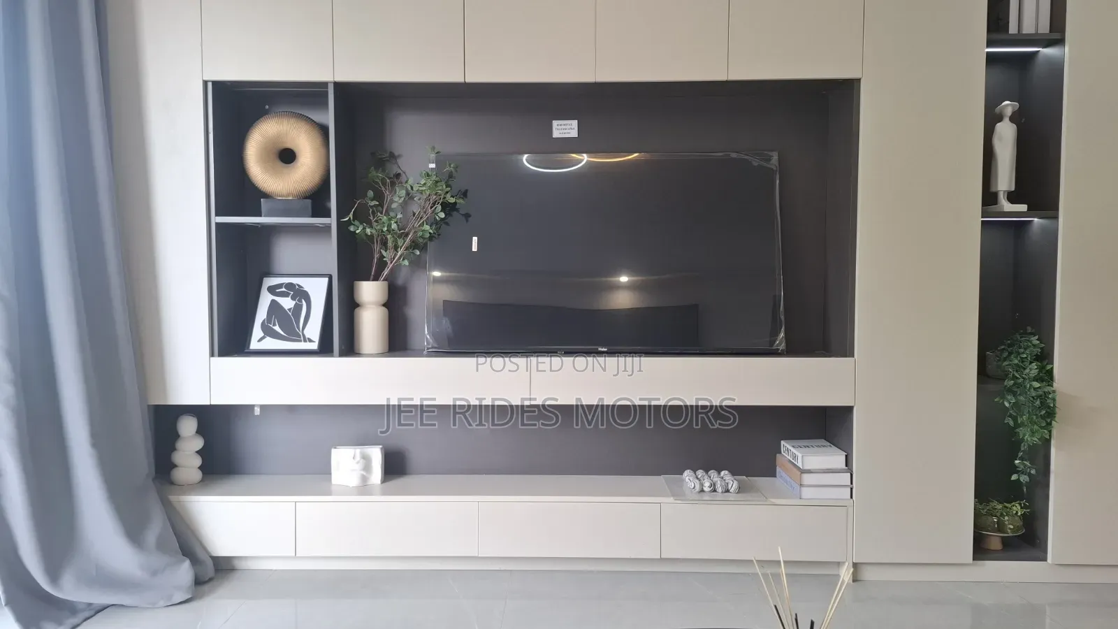 2bdrm Apartment in Versailles, Nairobi Central for sale