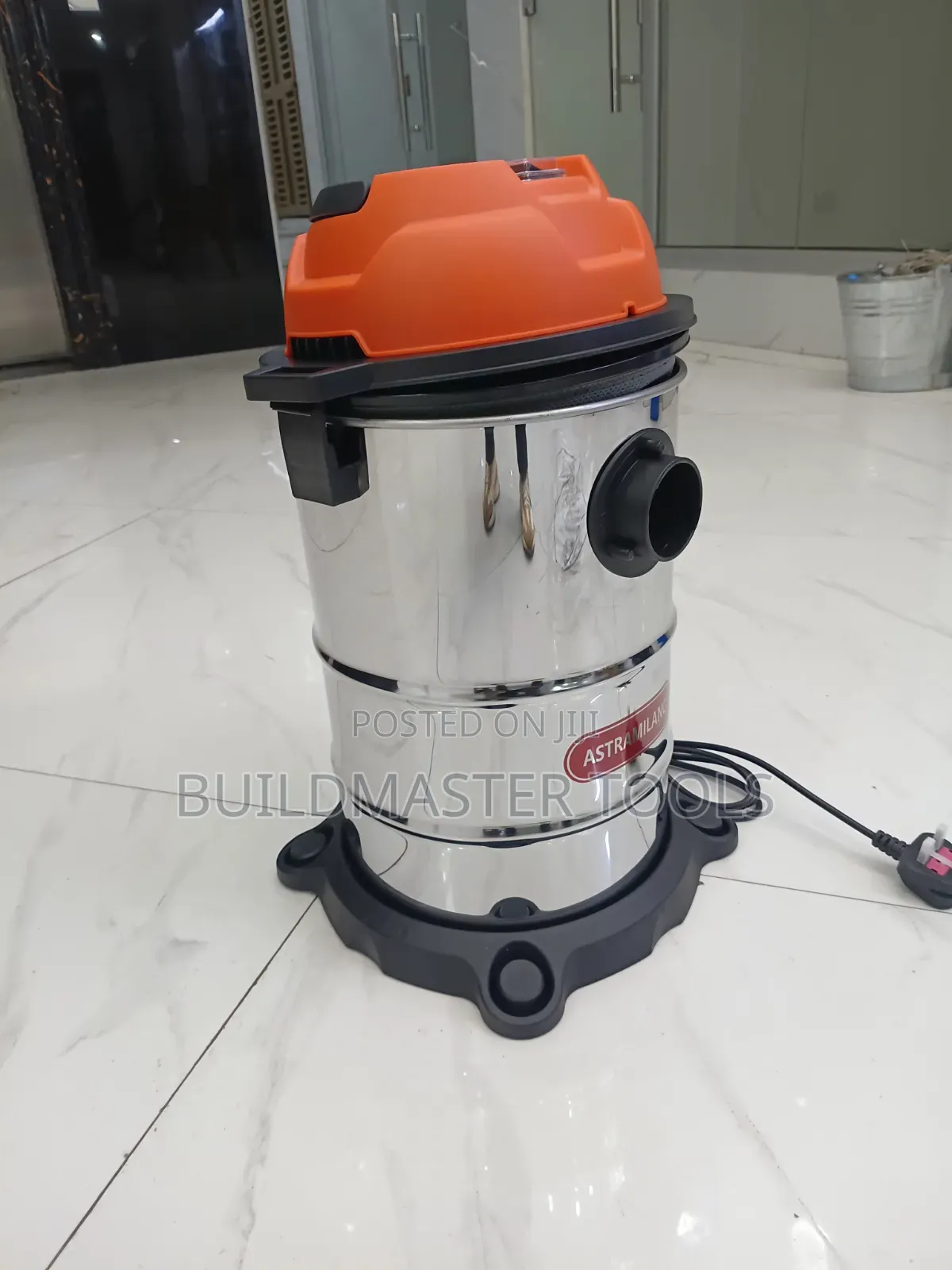 Astramilano Wet and Dry Vacuum Cleaner,