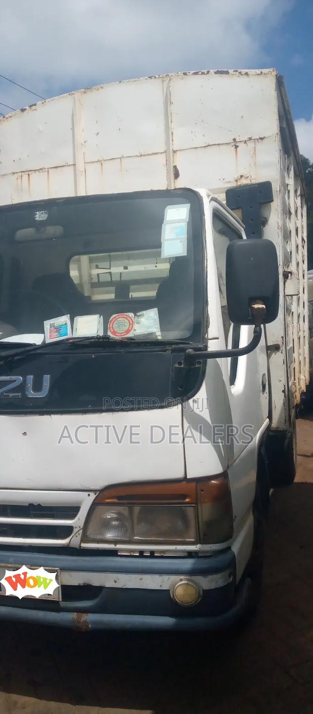 Isuzu Elf 2000 White - thumbnail 2