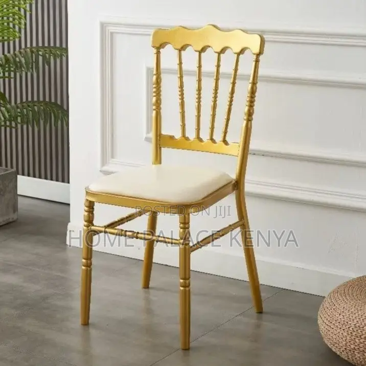 Banquet Chair: Stackable Wedding Banquet Resin Chair