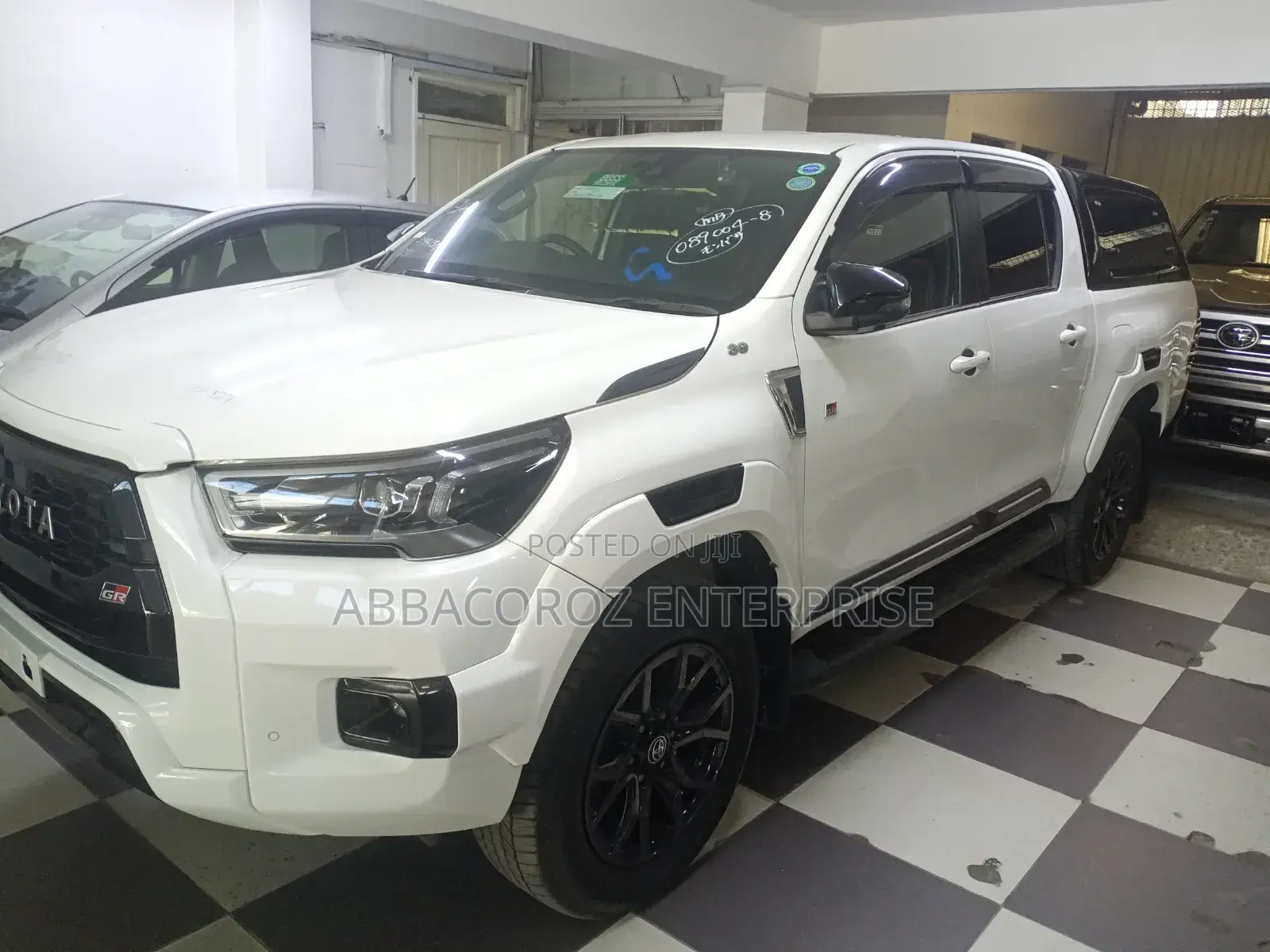 Toyota Hilux 2021 White
