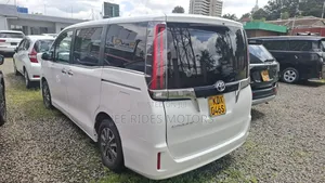 Toyota Noah 2.0 FWD (8 Seater) 2018 White