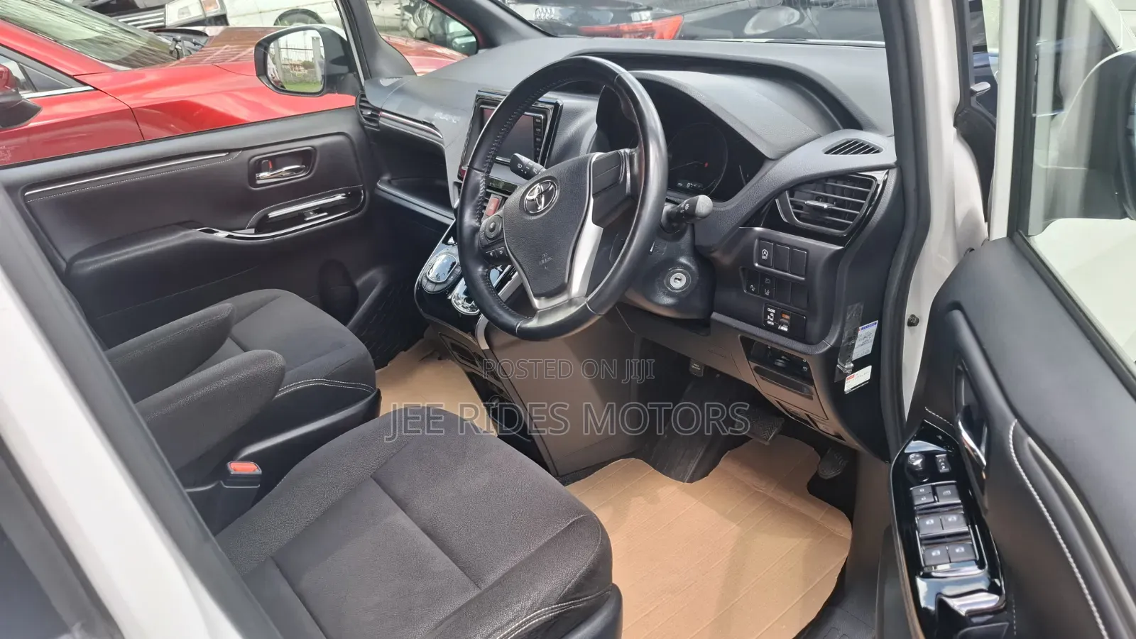 Toyota Noah 2.0 FWD (8 Seater) 2018 White