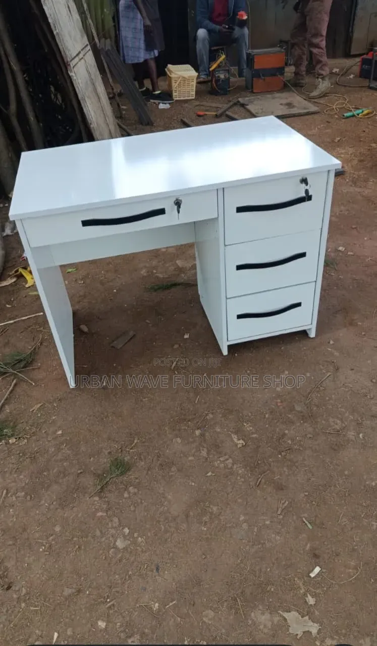 Stylish Receptionist Desk