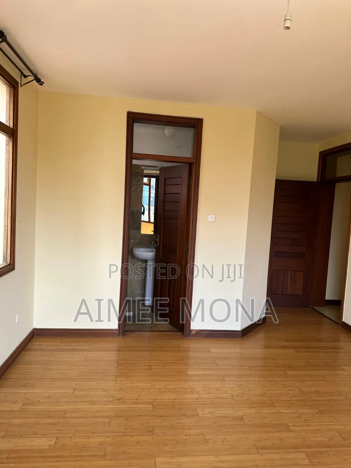 3bdrm Apartment in Sandalwood, Riverside Drive for rent