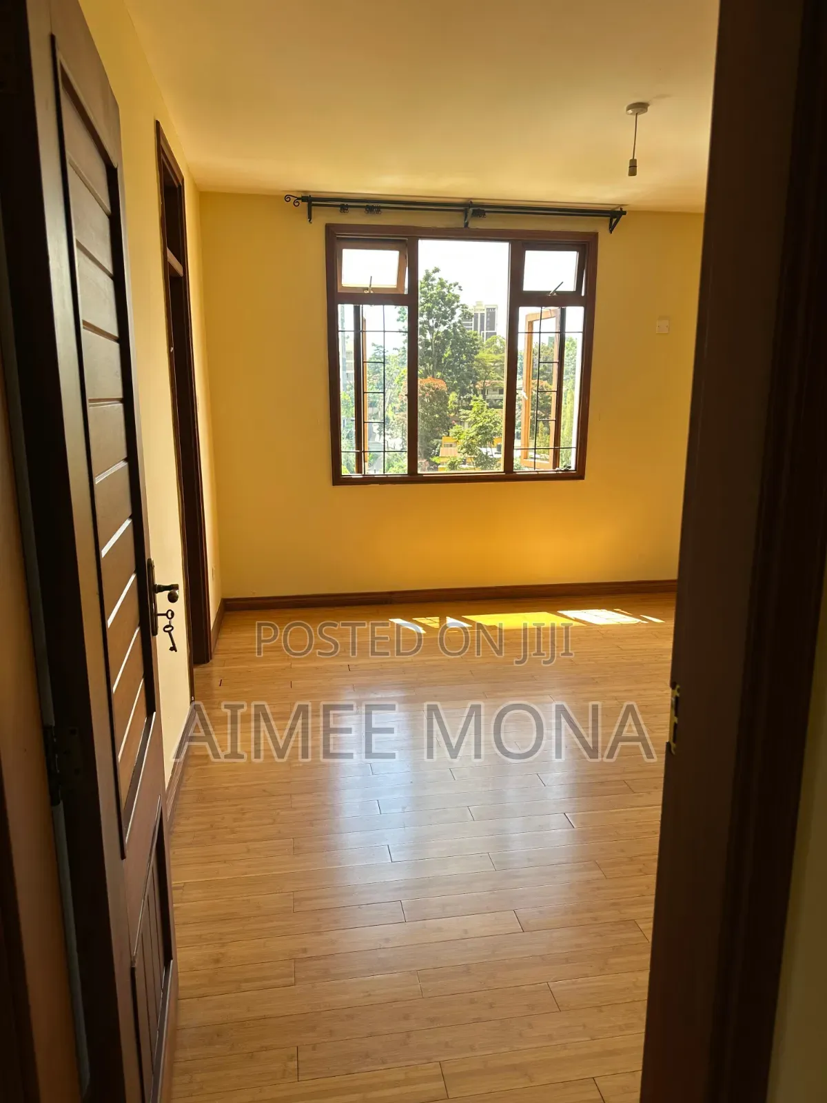 3bdrm Apartment in Sandalwood, Riverside Drive for rent