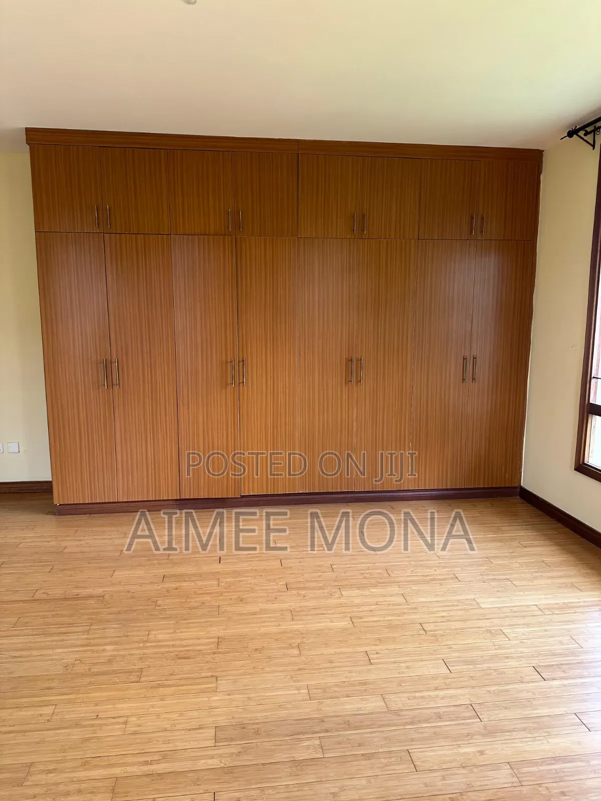 3bdrm Apartment in Sandalwood, Riverside Drive for rent
