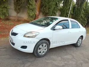 Toyota Belta 2009 White