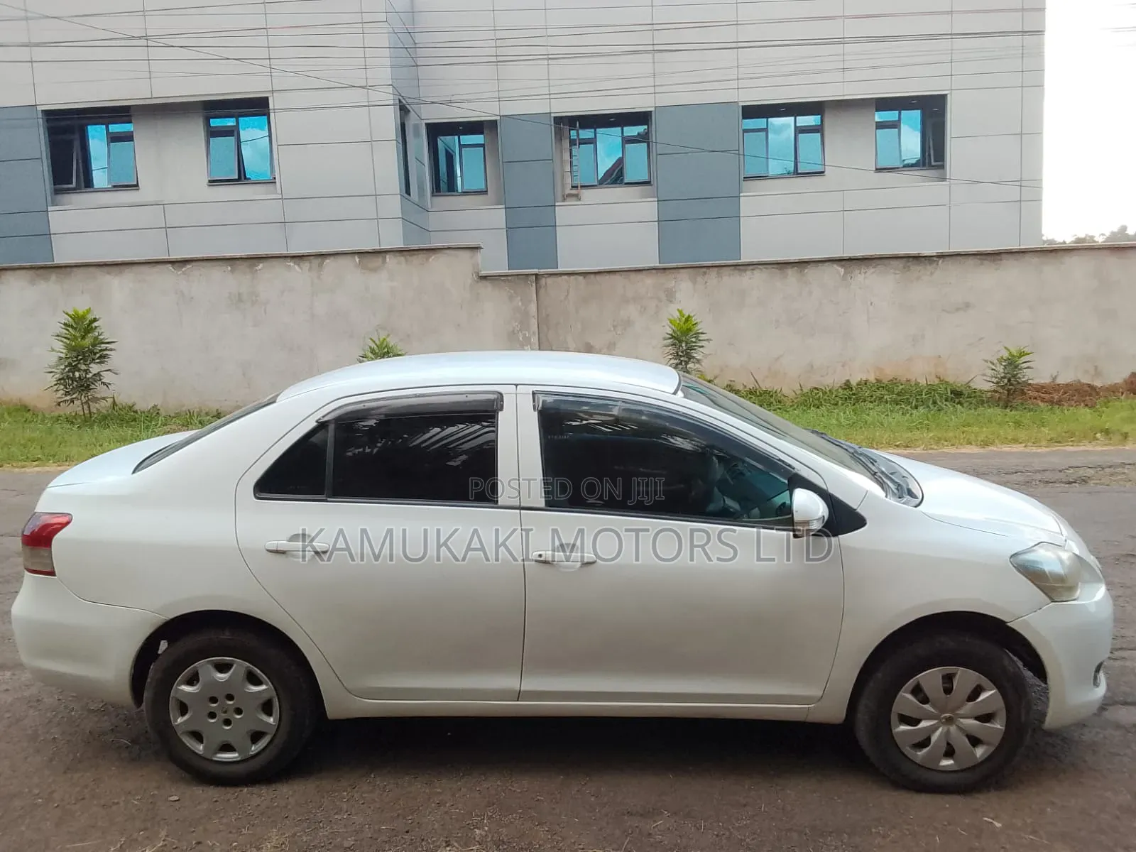 Toyota Belta 2009 White