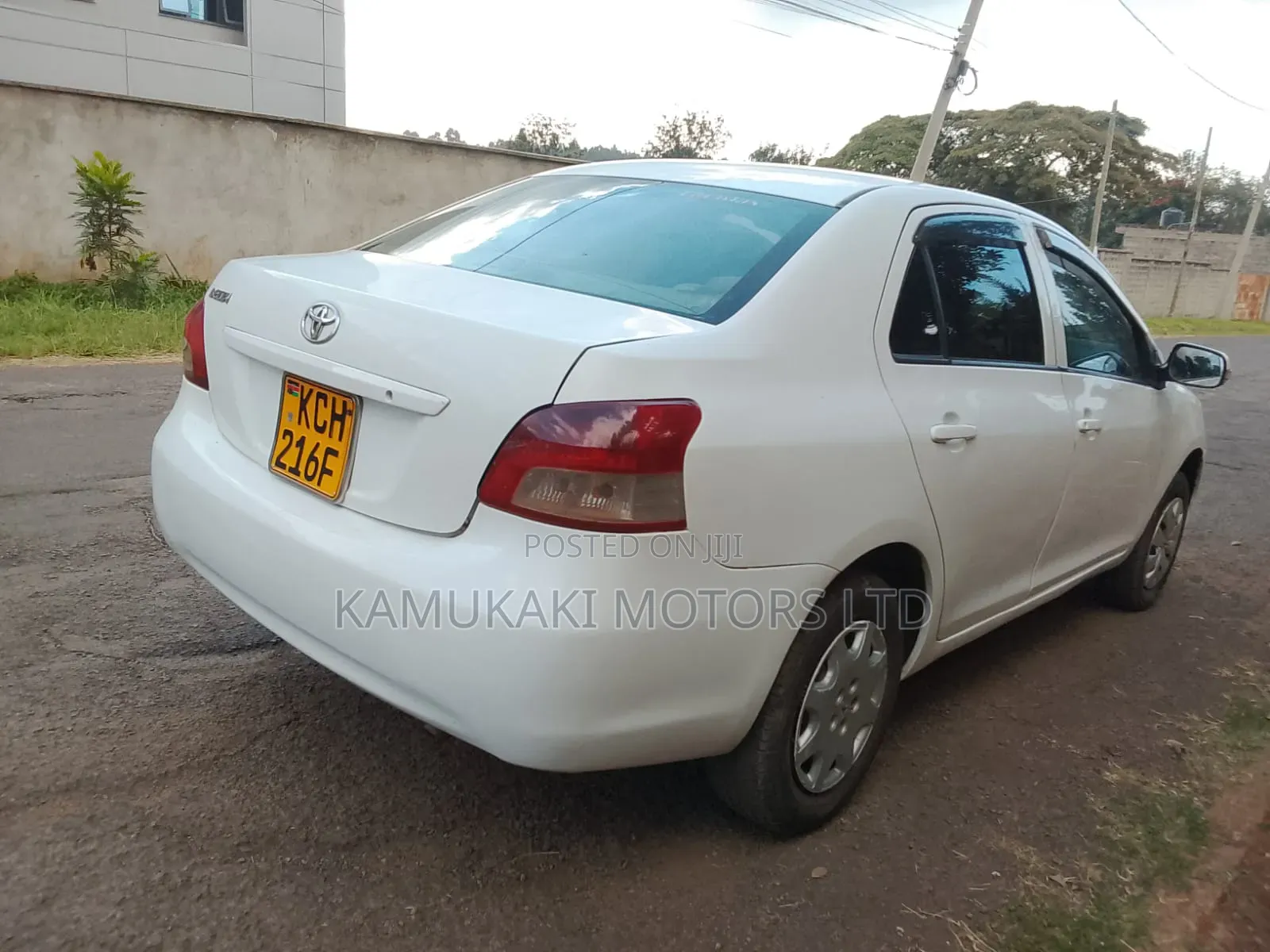 Toyota Belta 2009 White