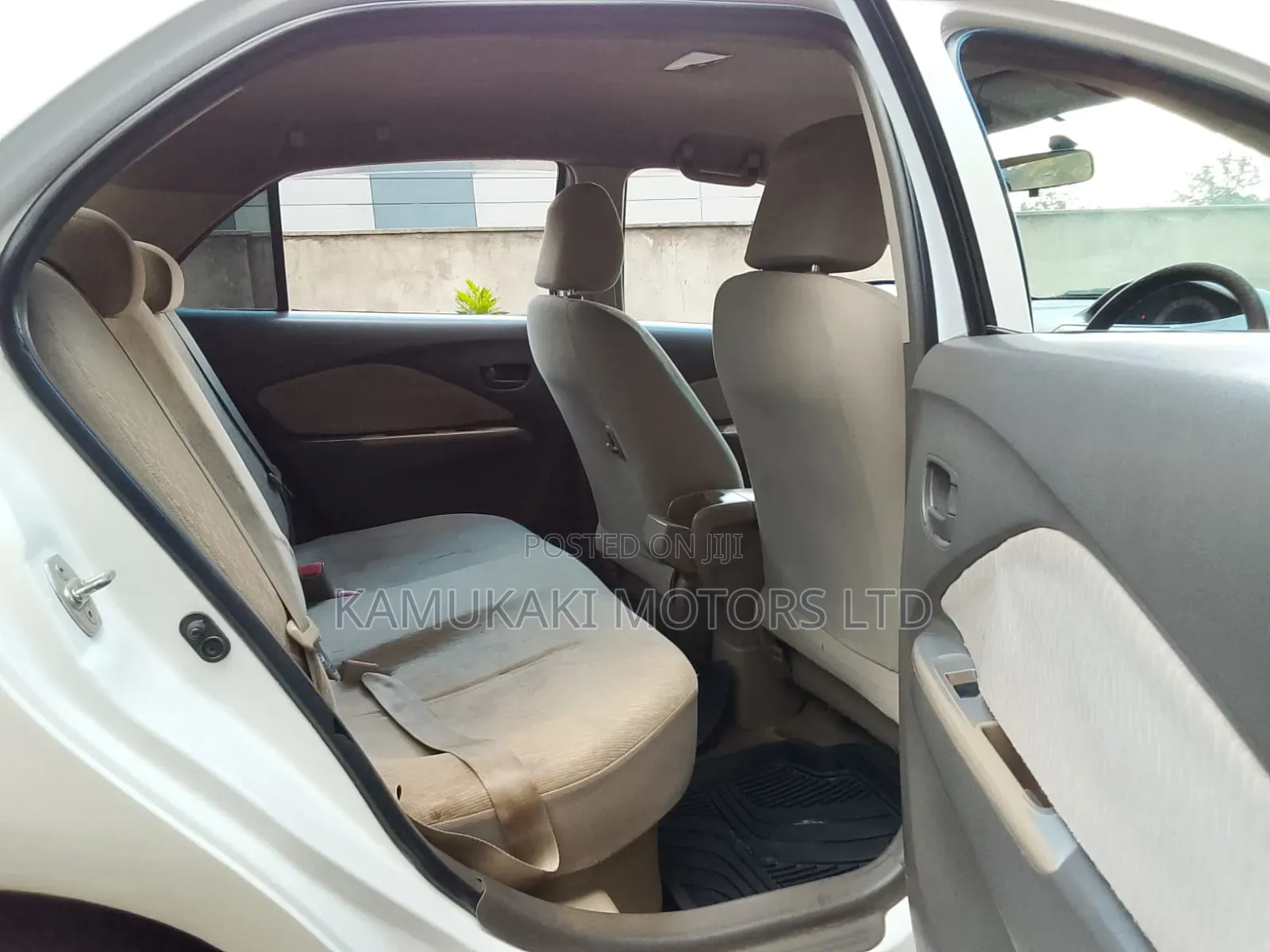 Toyota Belta 2009 White