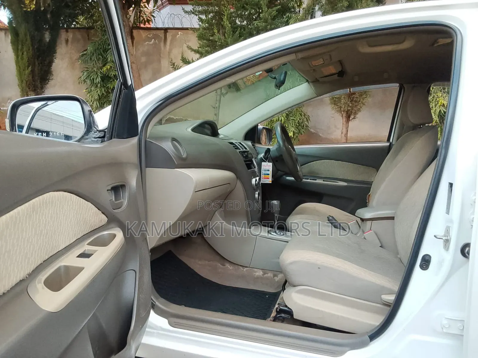 Toyota Belta 2009 White