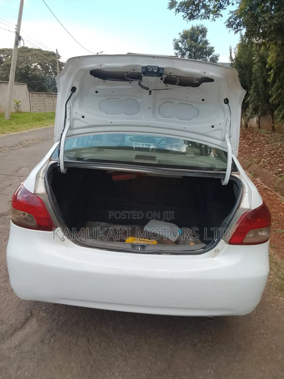 Toyota Belta 2009 White