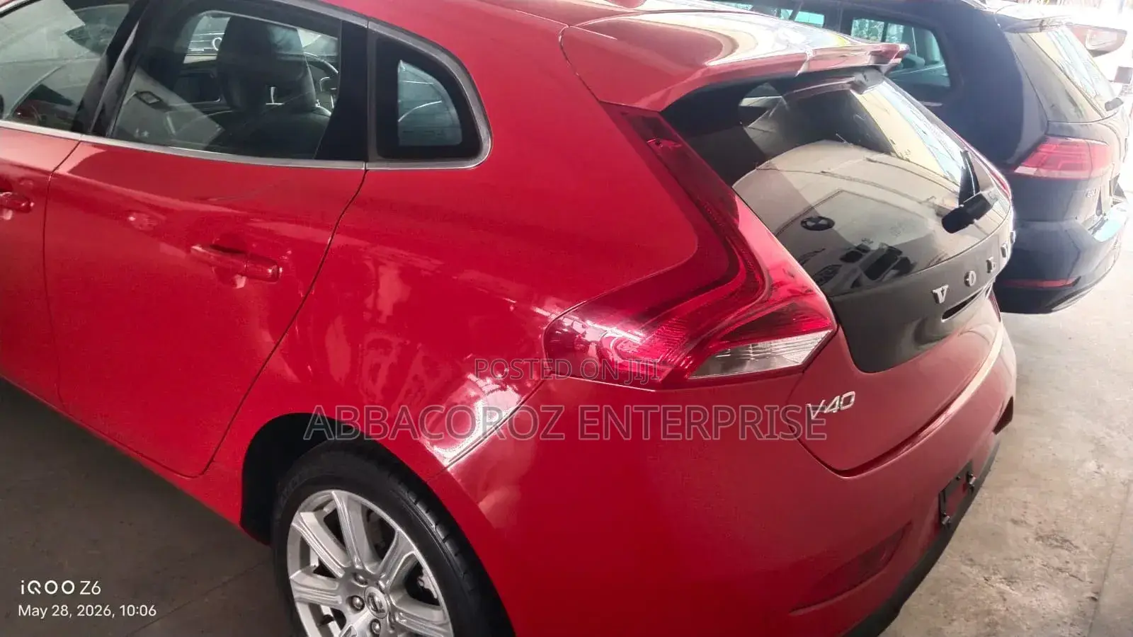 Volvo V40 2018 Red