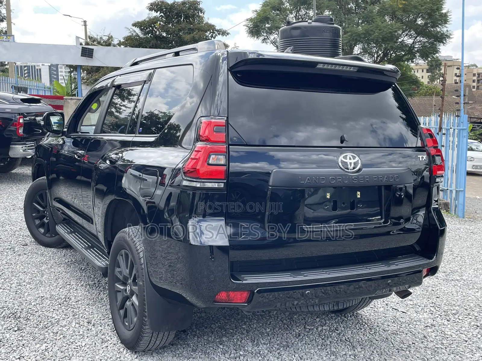 Toyota Land Cruiser Prado 2.8 2022 Black