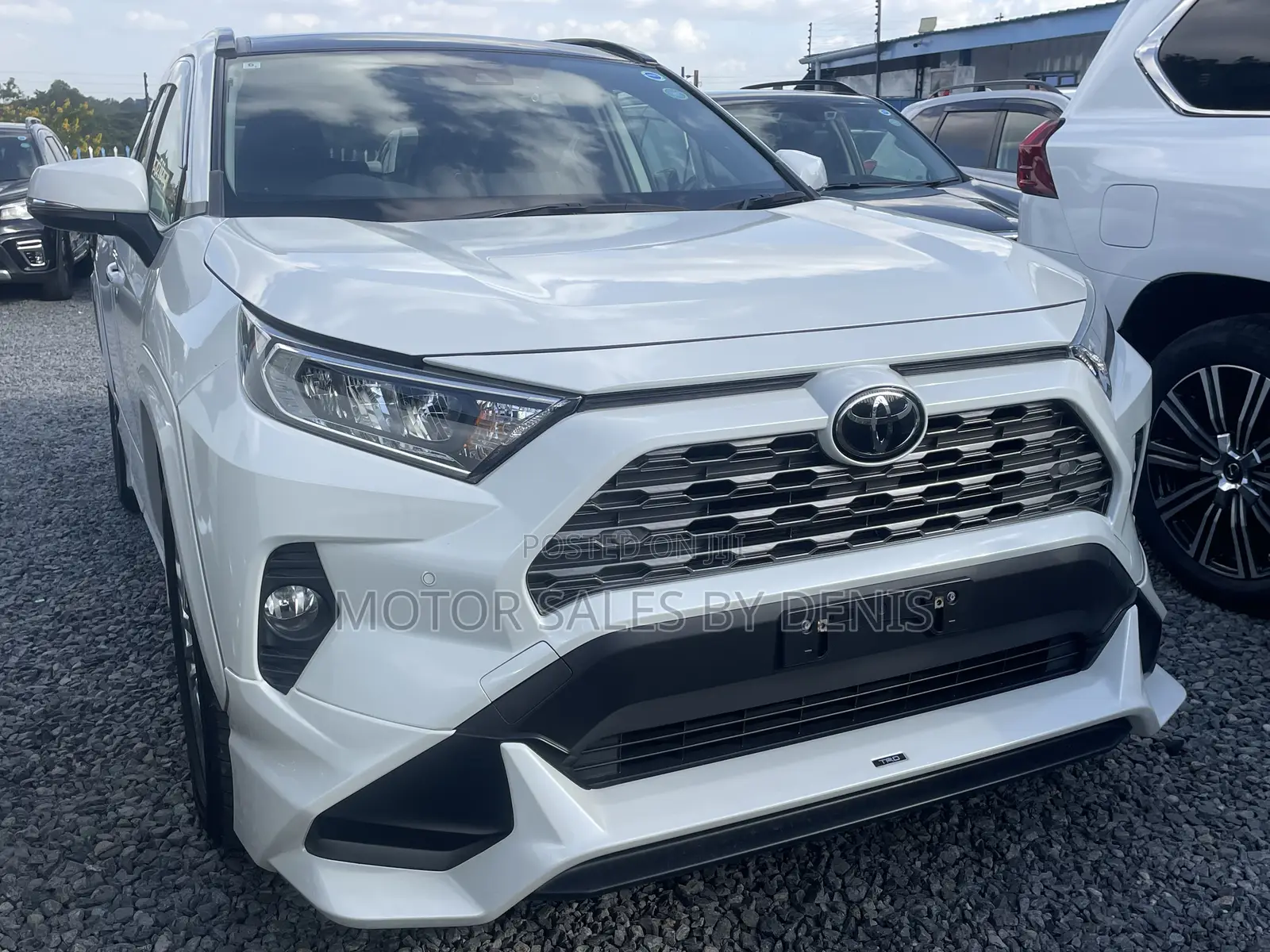 Toyota RAV4 Adventure AWD 2020 White