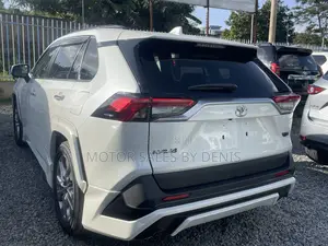Toyota RAV4 Adventure AWD 2020 White