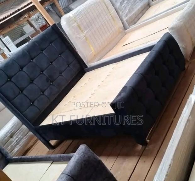 Custom Chester Bed