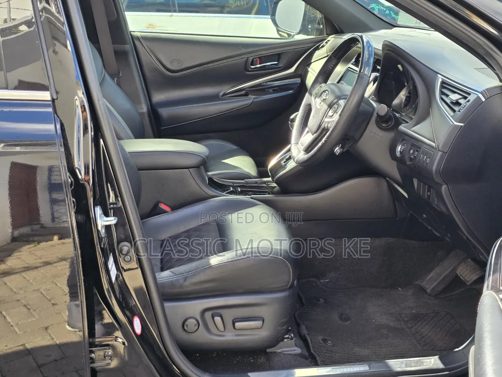 Toyota Harrier 2.0 2019