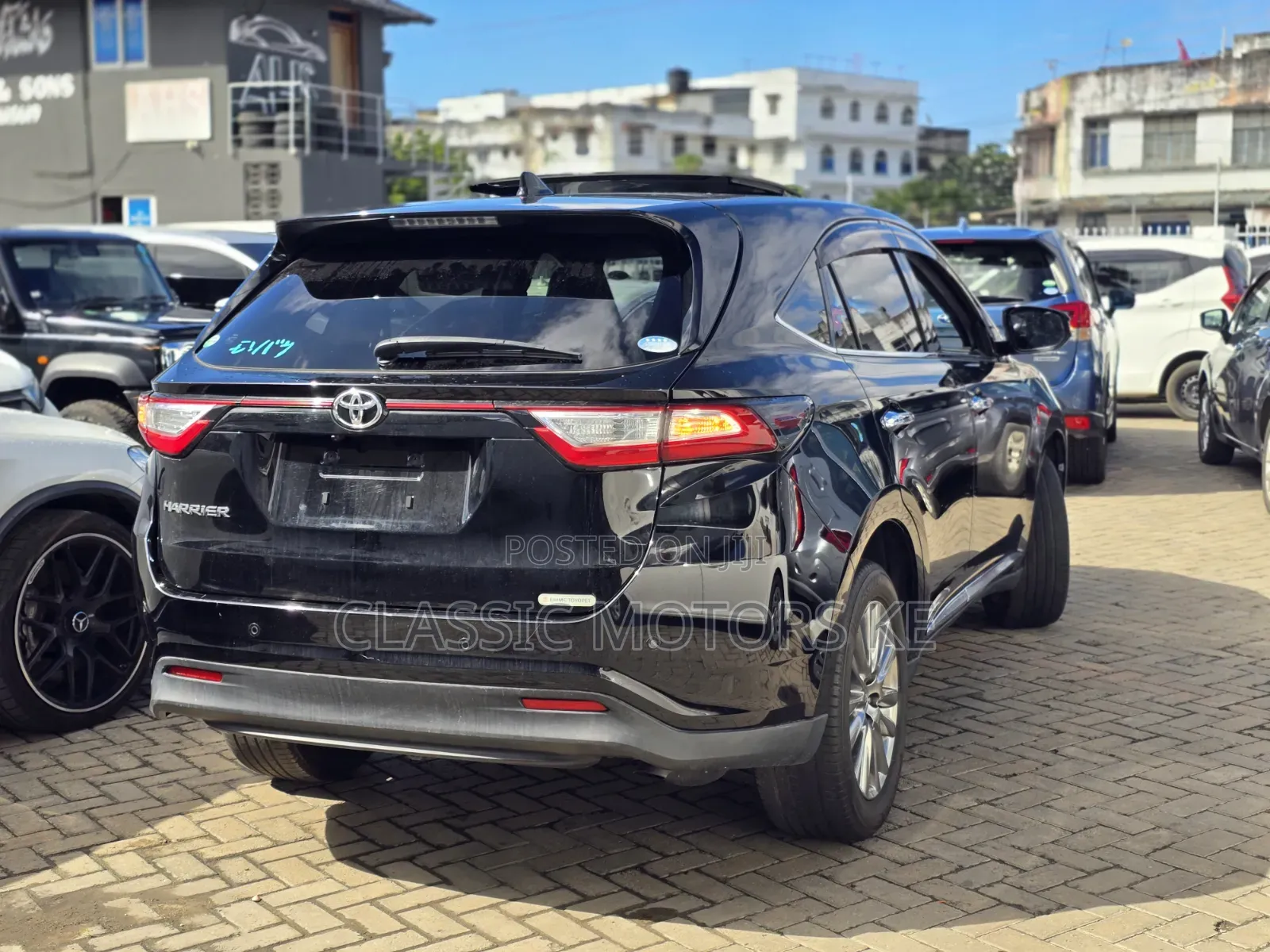 Toyota Harrier 2.0 2019