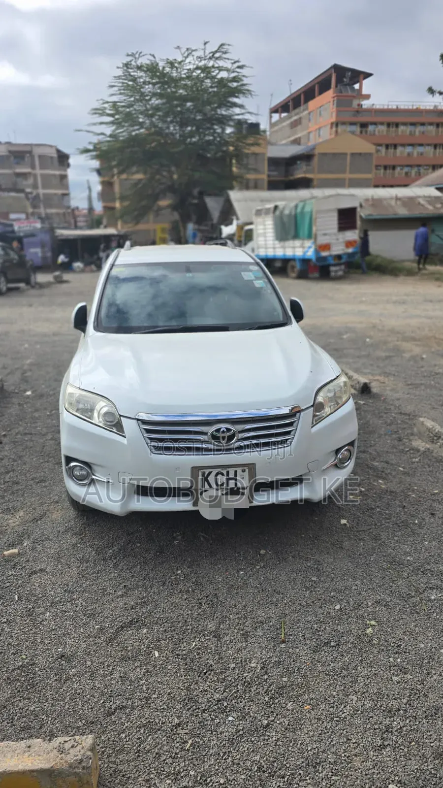 Toyota Vanguard 2010 White