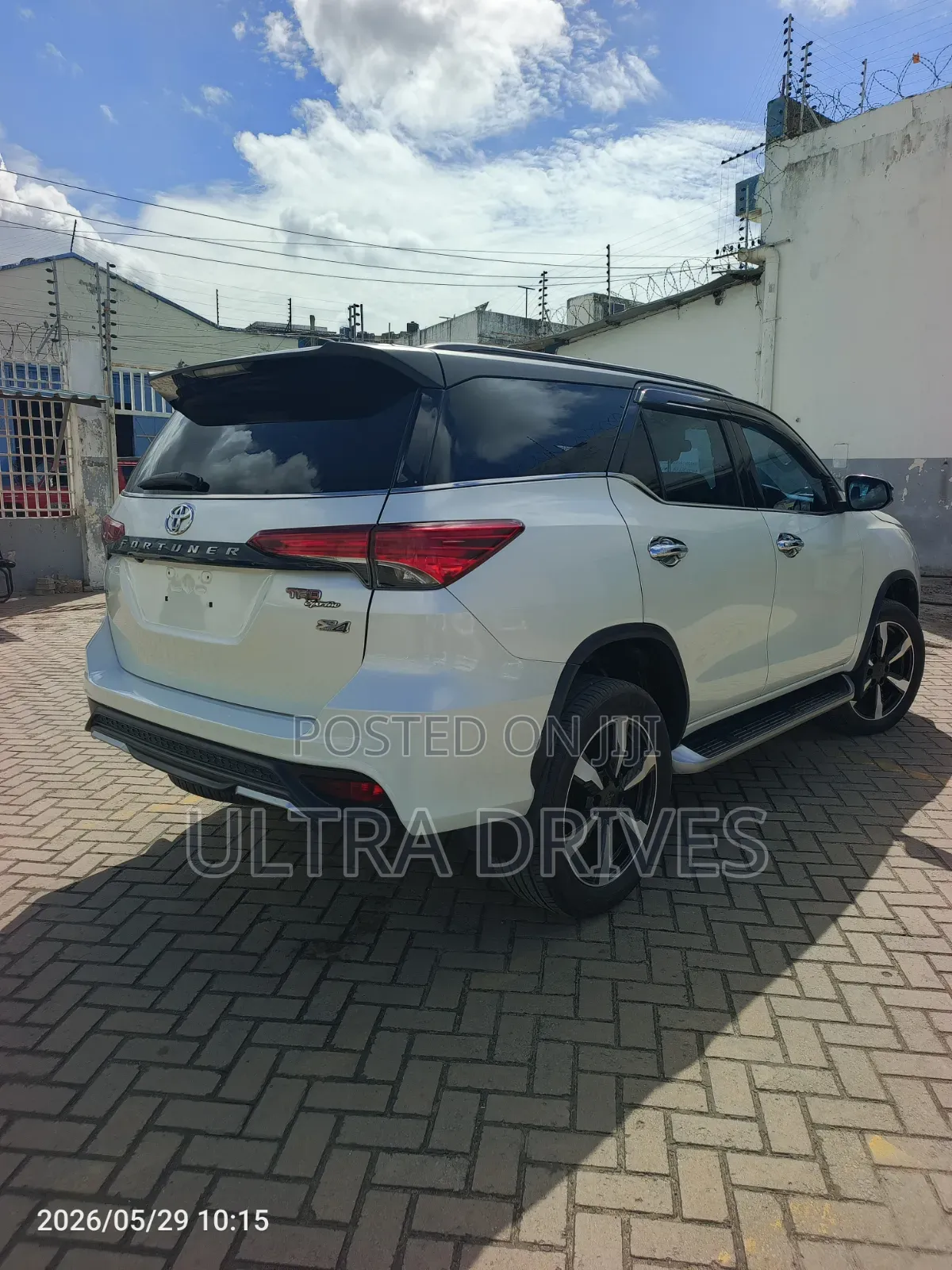 Toyota Fortuner 2019 White