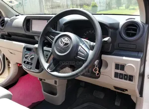 Toyota Passo 2017