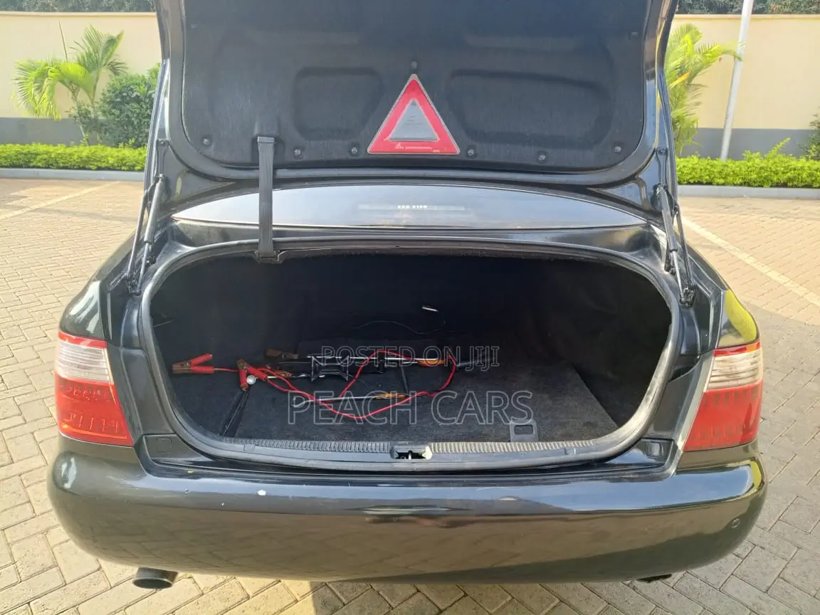 Toyota Crown 2008 Blue