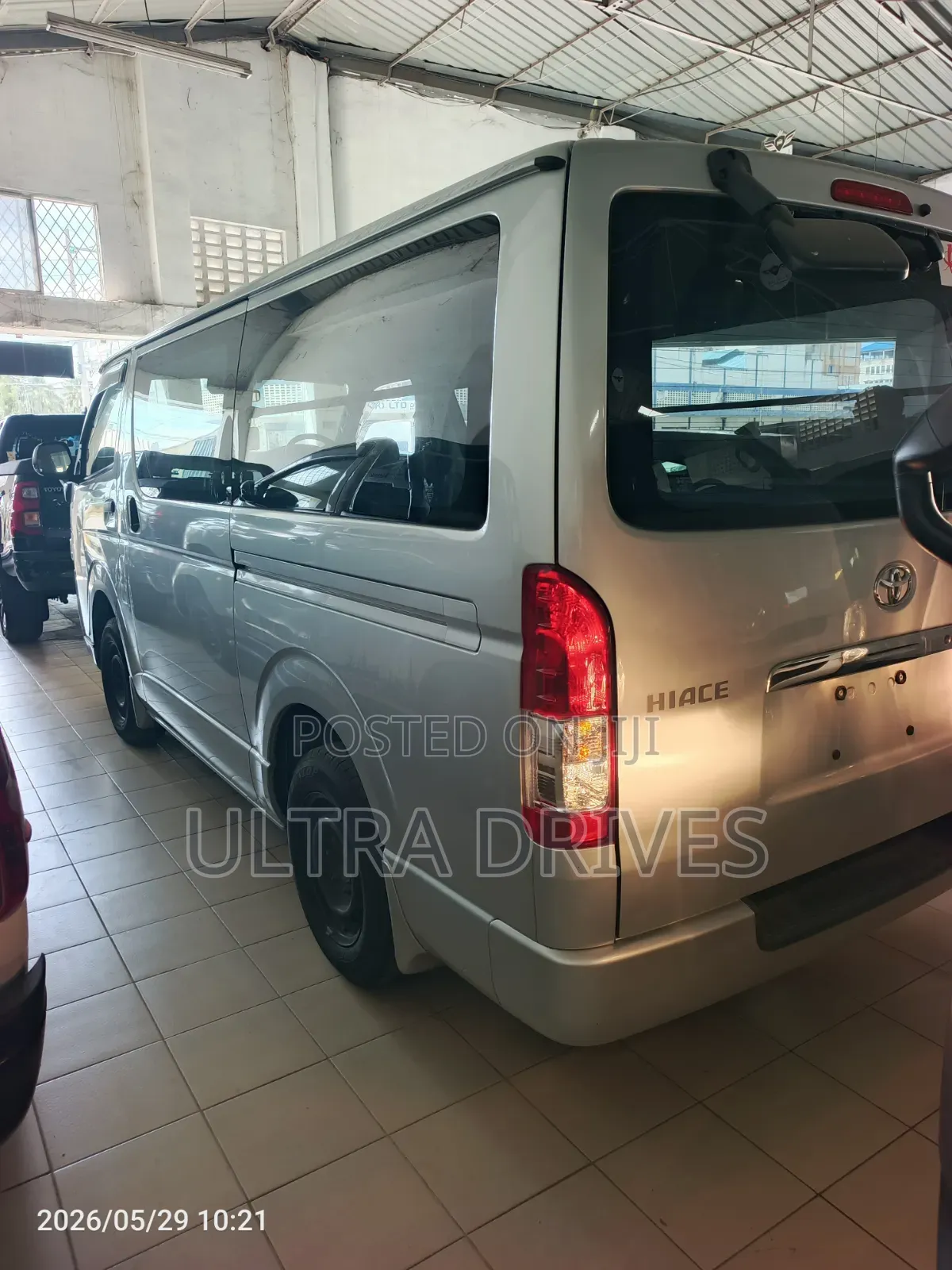 Toyota HiAce 2019 Silver