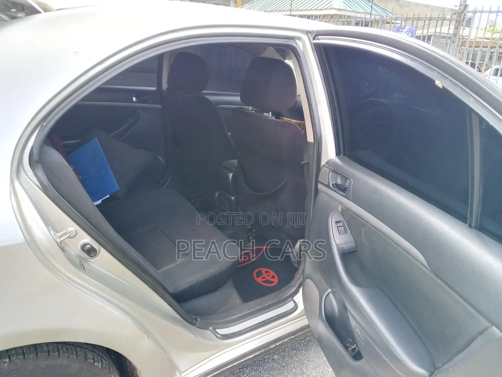 Toyota Avensis 2007 Silver