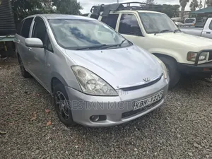 Toyota Wish 2003 Silver