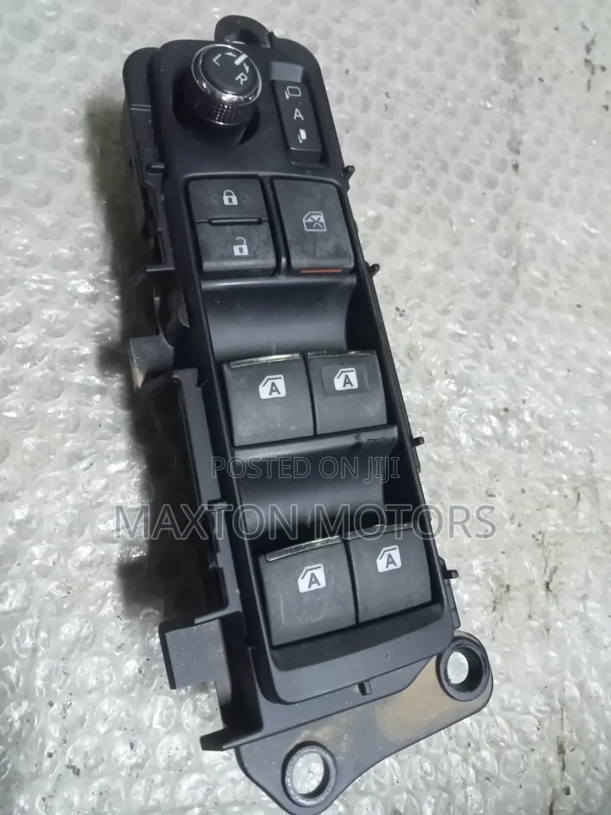 Toyota Harrier Zsu60 Main Switch