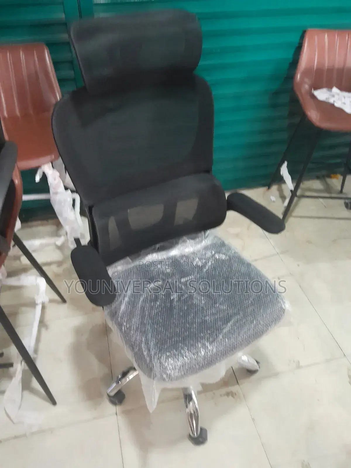 Orthopedic High Back Mesh Office Chair Managerial Headrest Chair